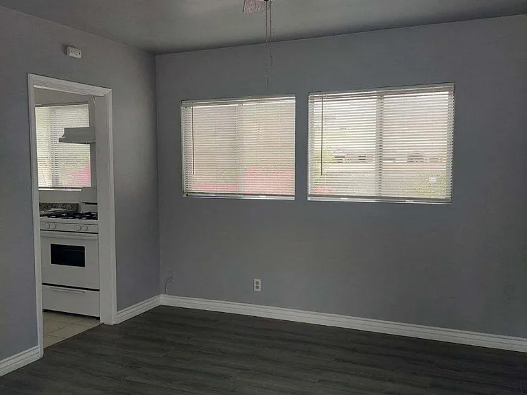 4347 Woodman Ave #1 — Photo 8