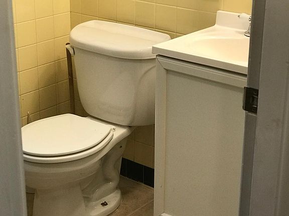 Bathroom second floor