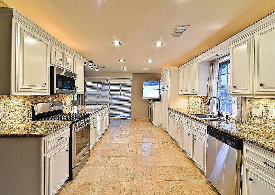 1st image of 14011 Barryknoll Ln