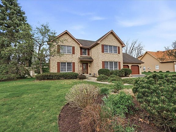 3rd image of 404 Westchester Ln