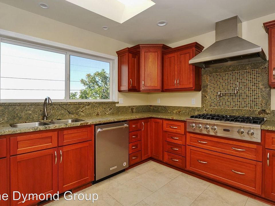1st image of 1039 Sorrento Dr
