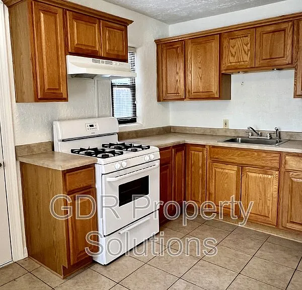 3529 Ross Ave SE — Photo 19