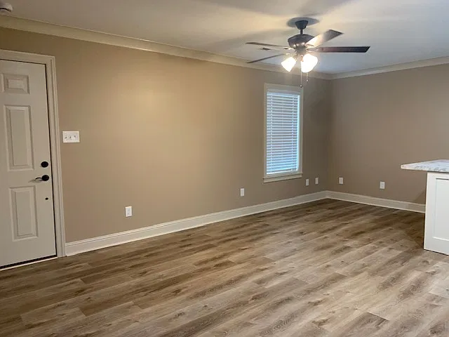1 bed, 1.0 bath, $900 — Photo 2
