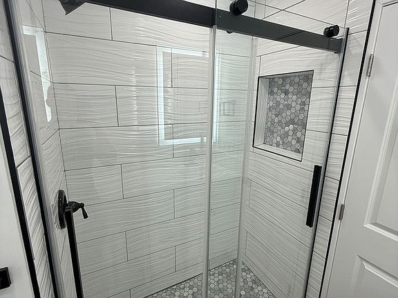 5th image of 4721-23 N 67th St #4723