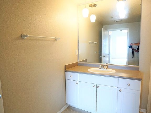 5th image of 402 S Armenia Ave Unit 138