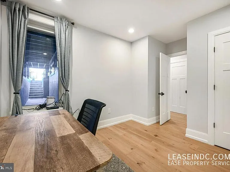 1317 Randolph St NW #1 — Photo 10