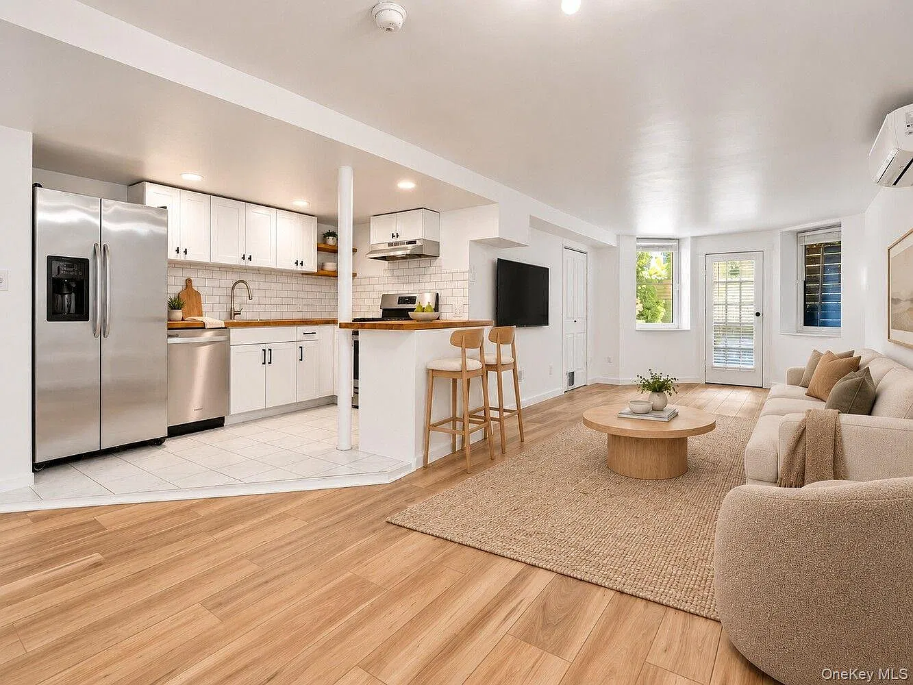 1 bed, 1.0 bath, 1080 sqft, $3,250 — Photo 1