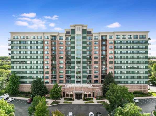 6420 Double Eagle Dr Unit 314, Woodridge, IL 60517