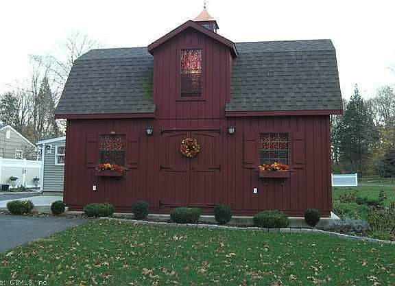 Single car garage with finished/heated/cooled upstairs.