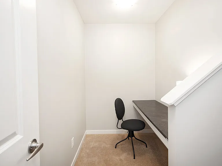 100 Southview Cres #1401 — Photo 38