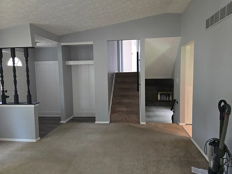 2724 Jupiter Dr — Photo 9