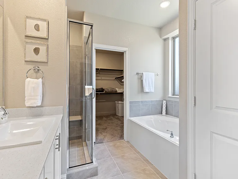 950 Waterview Dr — Photo 22