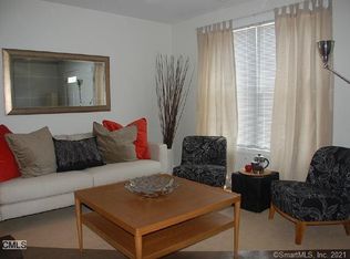 72 Fairgate Dr #72, Stamford, CT 06902