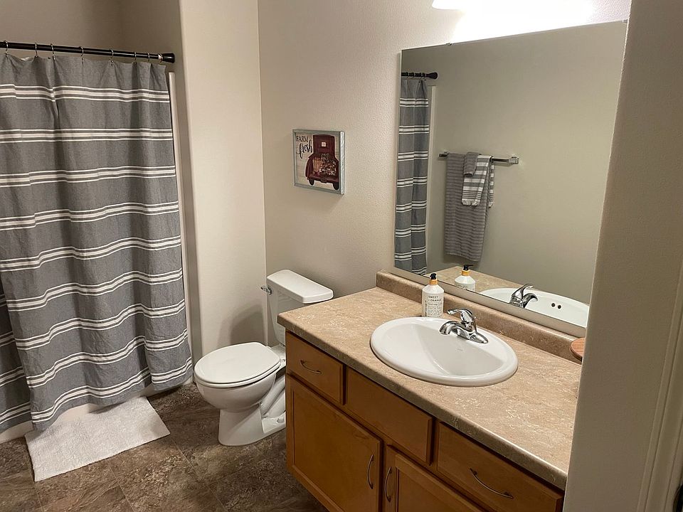 1st image of 70-91 Mulberry Loop NE #50