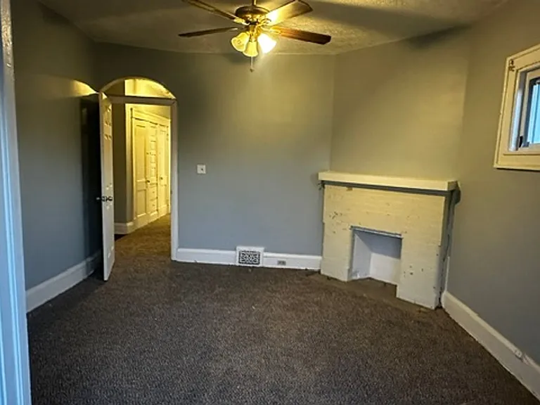 12014 Iowa Ave — Photo 3