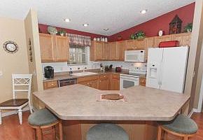 3rd image of 3361 Candlebrook St