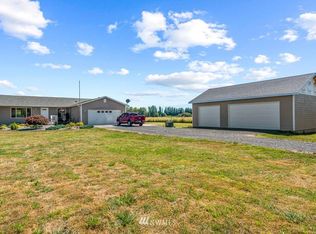 73 School House Rd, Cathlamet, WA 98612