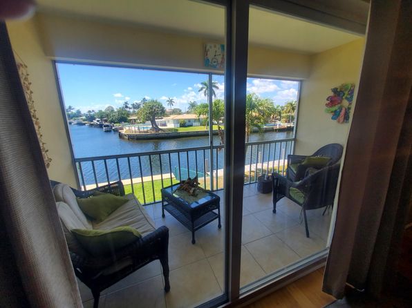 912 Pine Dr APT 211