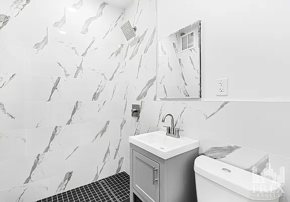 Rented by R New York | media 16