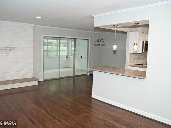 4th image of 13605 Valley Dr