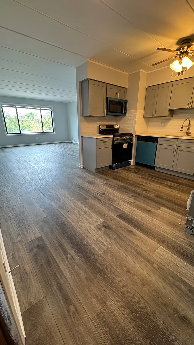Building Photo - 18108 Martin Ave #2E
