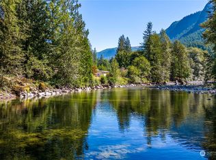 43829 SE 78th St, Snoqualmie, WA