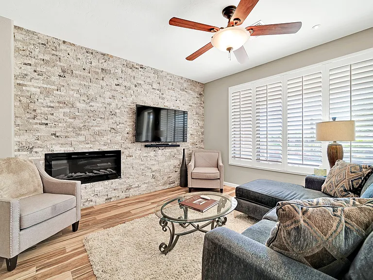 2519 W Myopia Dr — Photo 11