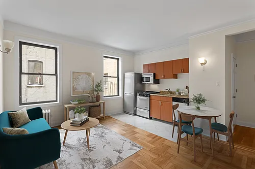201 W 11th St #6H Photo 1