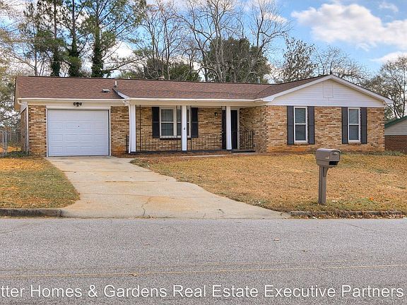 3rd image of 3722 Woodcock Dr