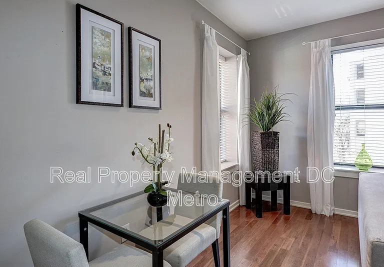 1931 17th St NW #305 — Photo 13