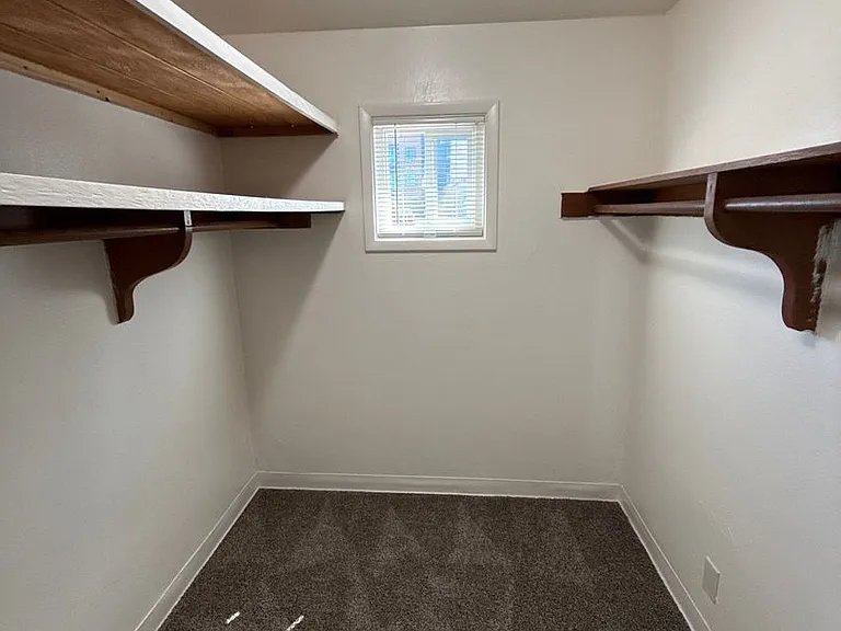 233 Kearney St S — Photo 12