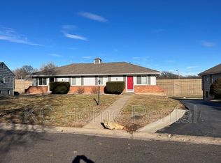 9321 Ballentine St, Overland Park, KS 66214