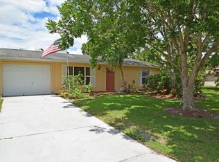 324 Esterbrook Ave NE, Palm Bay, FL 32907