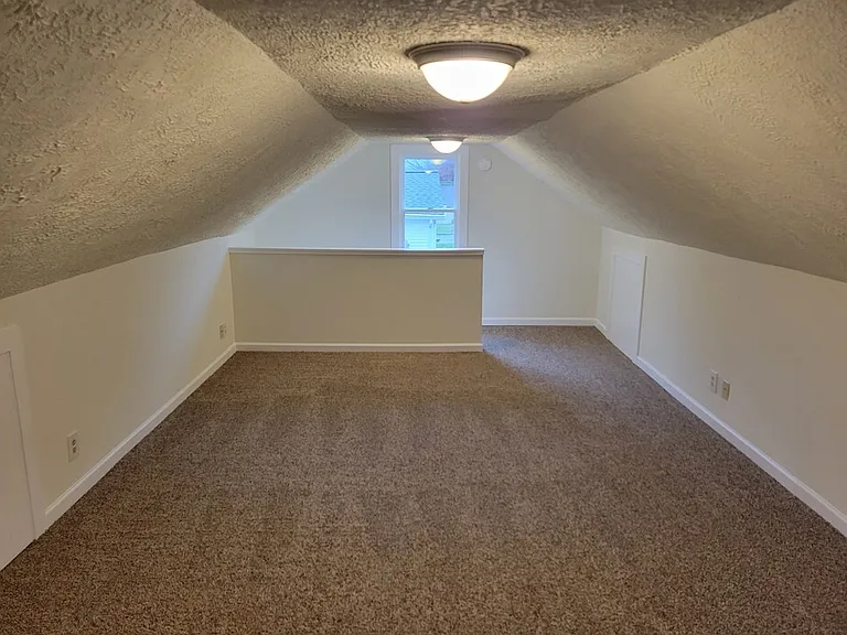 215 Cherry St — Photo 4