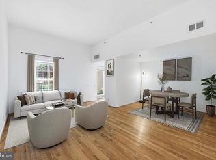 301 Race St APT C010, Philadelphia, PA 19106