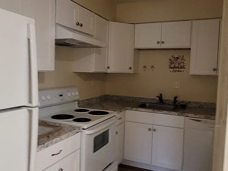 515 Welsh Rd #E — Photo 6