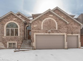 5145 W 82nd St, Burbank, IL