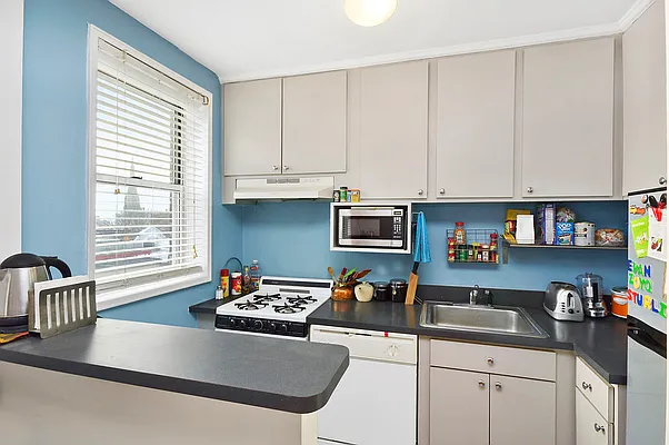 Sold by Corcoran | media 2