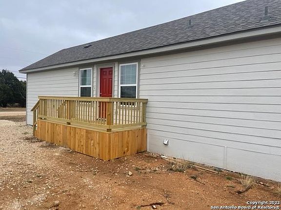 2nd image of 301 Medina Dr