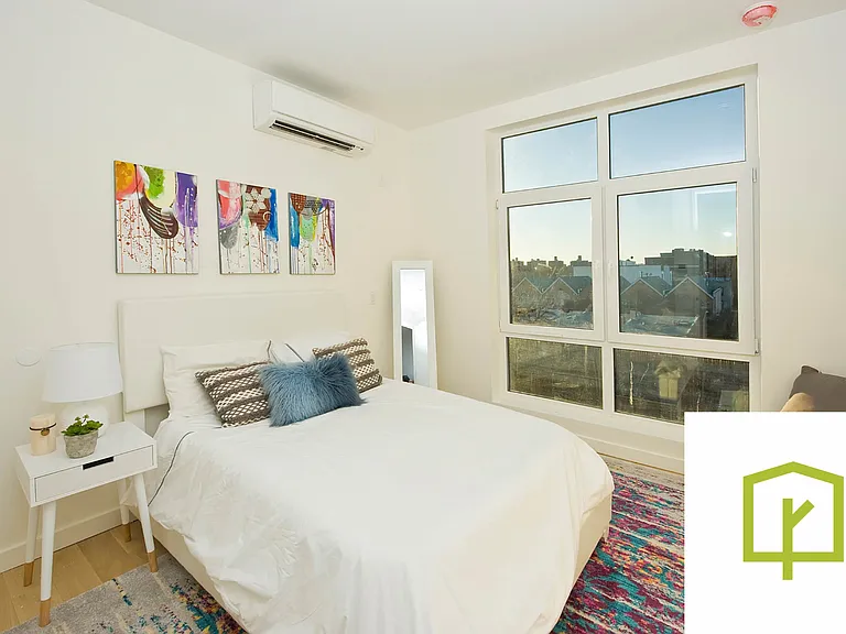 1875 Atlantic Ave #309J — Photo 4