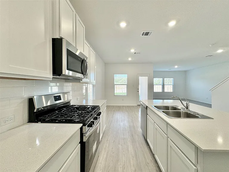 1316 Acorn Oak Dr — Photo 13