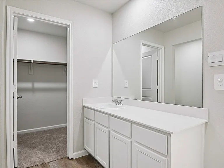 844 Jett Dr — Photo 28