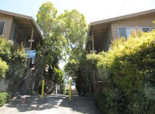 This is a nice two-bedroom apartment, with a newly floors and brand-new refrigerator, Berkeley, CA 94703