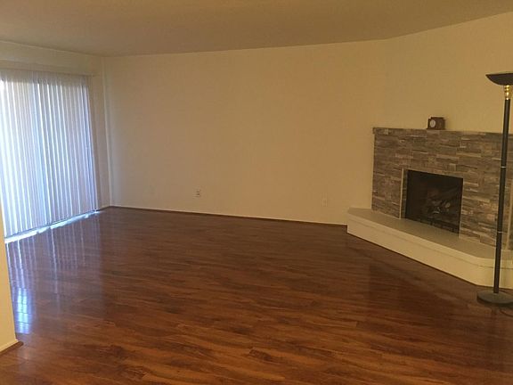 5th image of 2130 Plaza Del Amo