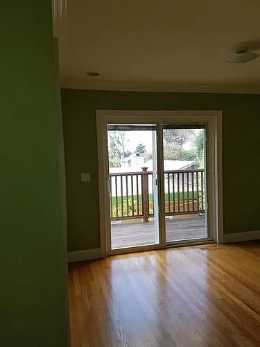 421 Columbus St — Photo 13