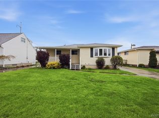 89 Satinwood Dr, Cheektowaga, NY 14225