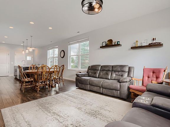 5th image of 10298 Elm Ln