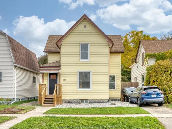 918 Albert Rd, Windsor, ON N8Y 3P2