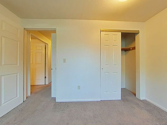 5th image of 335 SE Lilly Ave #A