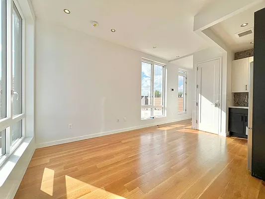 Rented by Doorway NYC, LLC | media 30